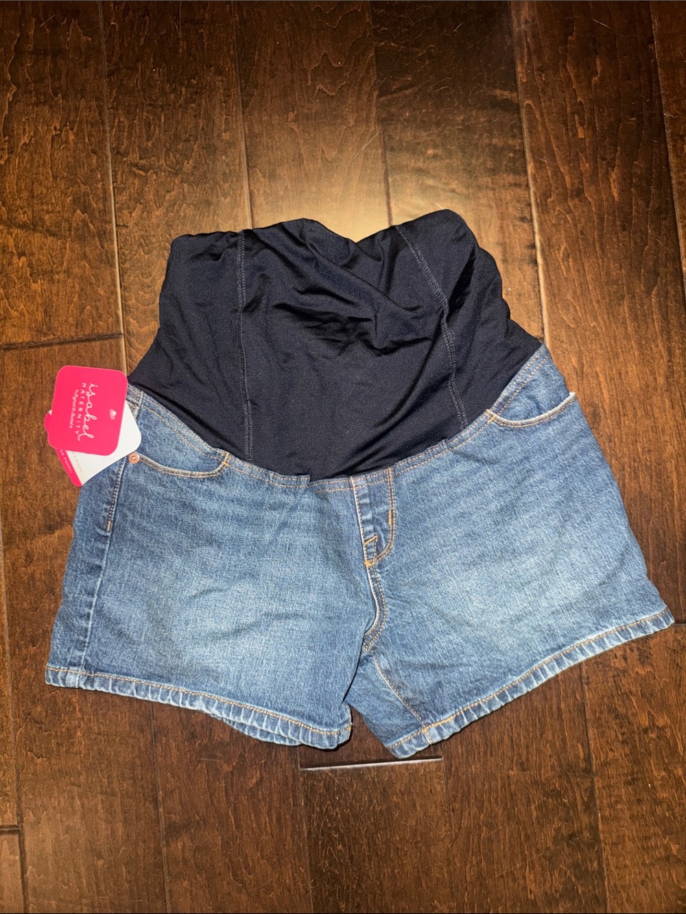Isabel maternity denim shorts NWT size 8